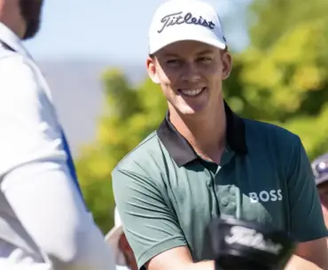 Kiwi Daniel Hillier storms home to claim outright lead – Australian Golf Digest