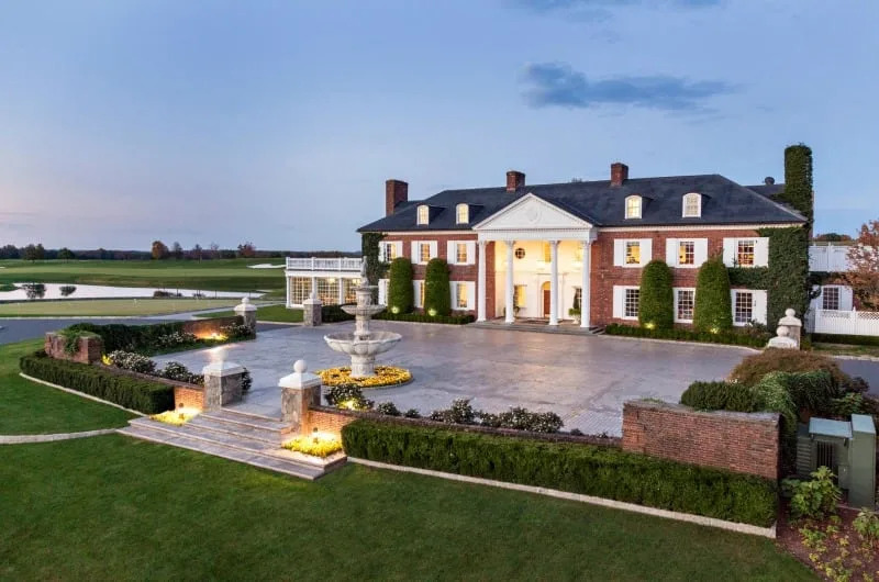 Trump National Bedminster has also faced issues over its cleanliness. / Trump National Bedminster