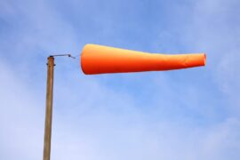 Local golf courses temporarily close due to severe winds