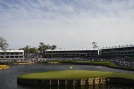 Why island green golf holes are underwhelming (with one big exception)