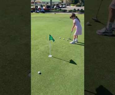 Golf Girl Golf Putting Like A Pro #golfgirl #putting #golf #golfer #golflife #golfshorts