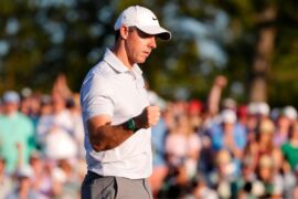 Rory McIlroy leads by 6 shots to set 36-hole record at Masters