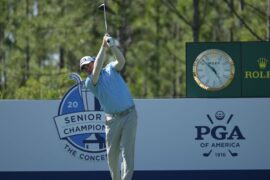 Keith Horne leads by 1 in the Senior PGA Championship