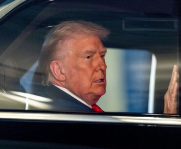 Trump Gets 'Stone Cold' Reception From Driver En Route To Golf Course