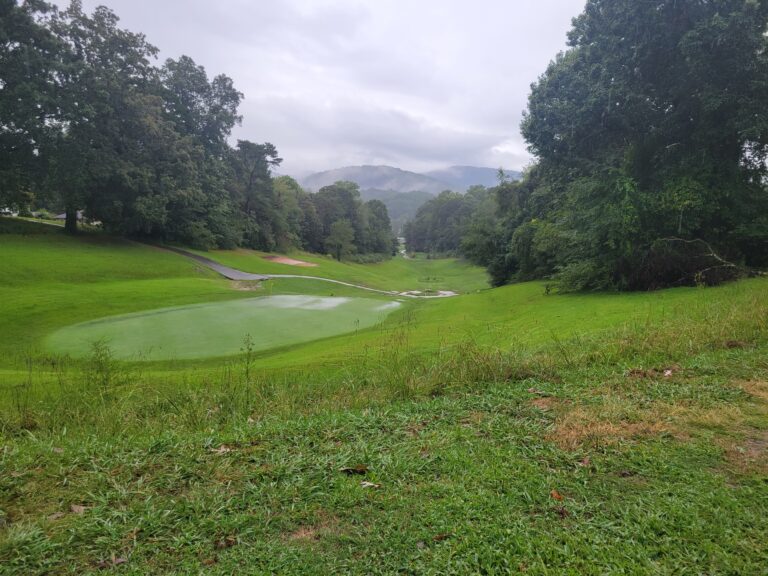 Muni golf course back nine with mountains in the background