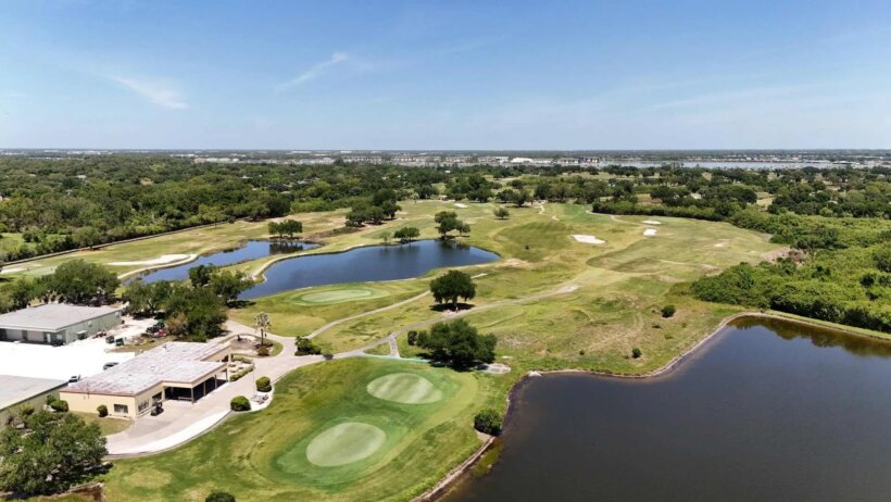 Florida residents fight golf course apartment plan