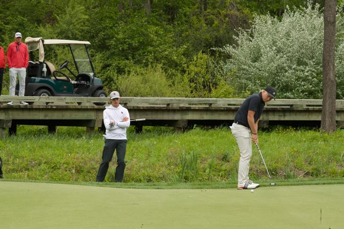 Huskies In Third Place After Second Round of MAC Men’s Golf Championship