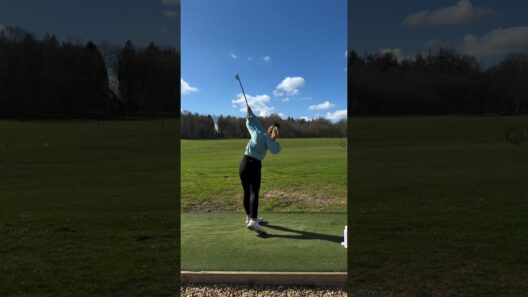 #golf #golfswing #golfskill #golfgirl #pga #golfer #shorts