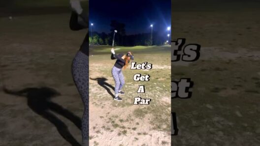 Night golf⛳️ #golfgirl #golfinstruction #golftips #golflife #golfadvice #pga #liv #golf #golfswing
