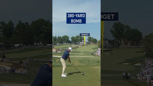 RIDICULOUS Rory McIlroy drives it 380-Yards! 🤯