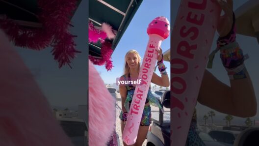 Wrong way🙈 #cartgirl #edc #coachella #golfgirls #festival #edm #golfer #decoration #party #work