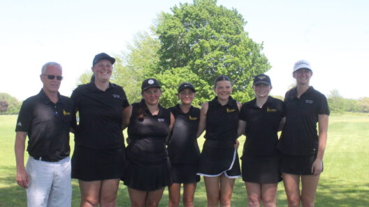 Golden Hawks win girls golf regional by 18 shots