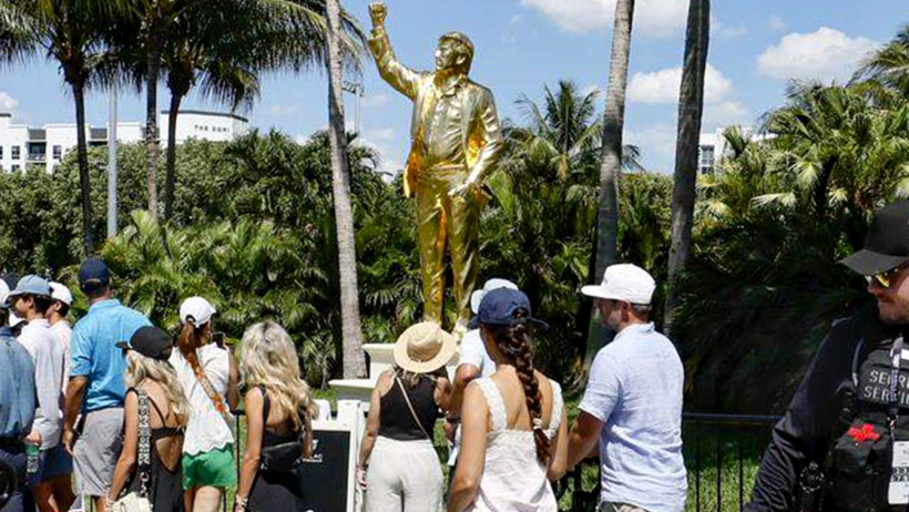 No One Loves This 22-Foot Gold Trump Statue As Much As Trump