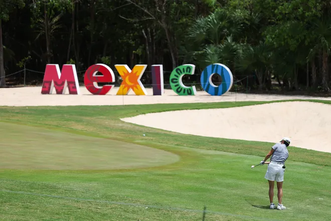 Akie Iwai plays a shot on the 18th hole during the third round of the 2026 Mexico Riviera Maya Open at Mayakoba at El Camaleon.