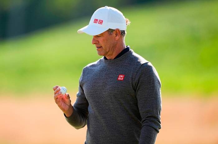 Adam Scott officially set for 100th consecutive major at US Open as field starts to fill