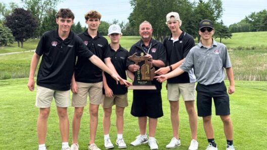 Gabriel Richard boys golf clinches D4 regional title; Grosse Ile and Flat Rock also qualify for D3 state finals – The News Herald