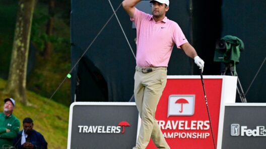 NBC bumps Yankees-Red Sox to stay with golf as Scheffler forces playoff