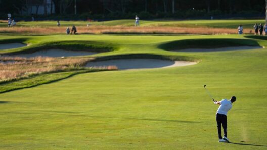 Wyndham Clark turning U.S. Open into a runaway but Scottie Scheffler still has faint hope