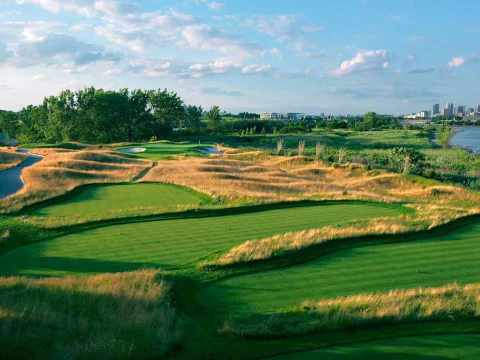 192 - Liberty National 14th hole - Evan Schiller.jpg