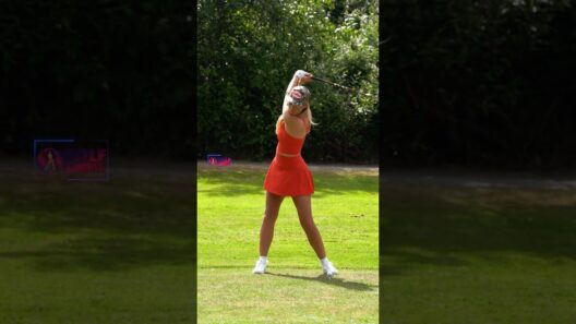 Amazing Golf Swing you need to see | Golf Girl awesome swing | Golf shorts |  Sara Michelle Winter