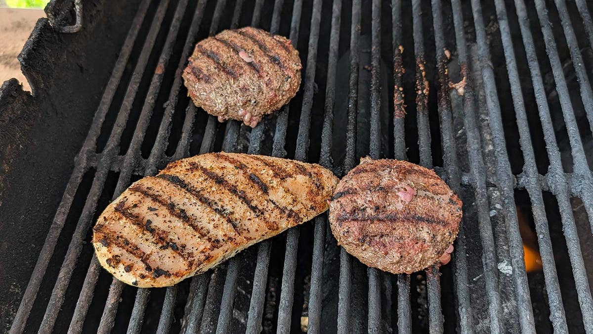 Screencaps reader Homebrew Bill sends in his meat as a big grilling season weekend approaches.