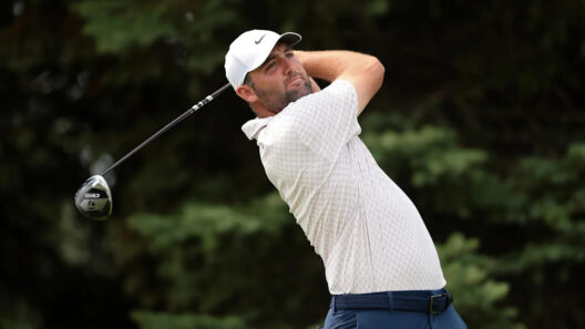 Scottie Scheffler criticised for hitting a ‘horrendous’ shot at the 3M Open that Tiger Woods never would have