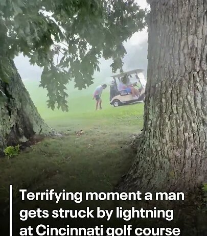 Golfer struck by lightning - YouTube