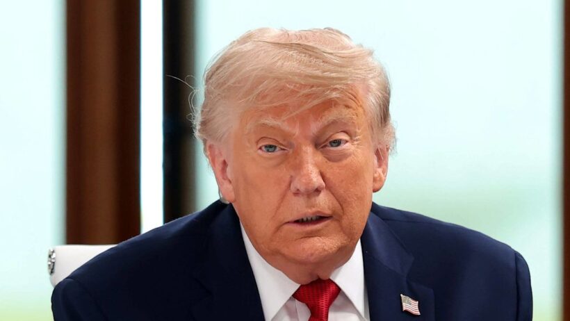 Donald Trump's appearance in 'messed up' new photo leaves fans in absolute shock