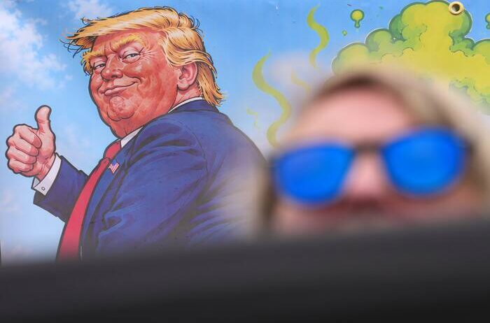 Trump has support in Doonbeg, though tiny snails have snagged his Irish golf course plans
