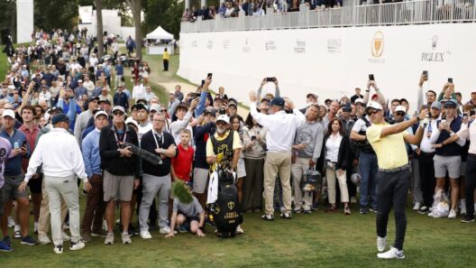 Internationals take 7-3 Presidents Cup lead after foursomes sweep