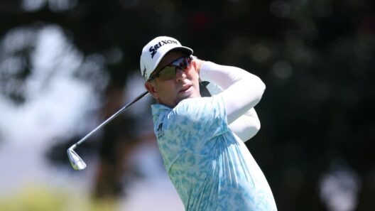 WA Open: Oliver Bekker shoots 65 to lead after day one