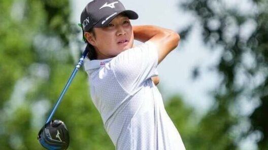 Kensei Hirata joins Chandler Blanchet atop Bermuda leaderboard